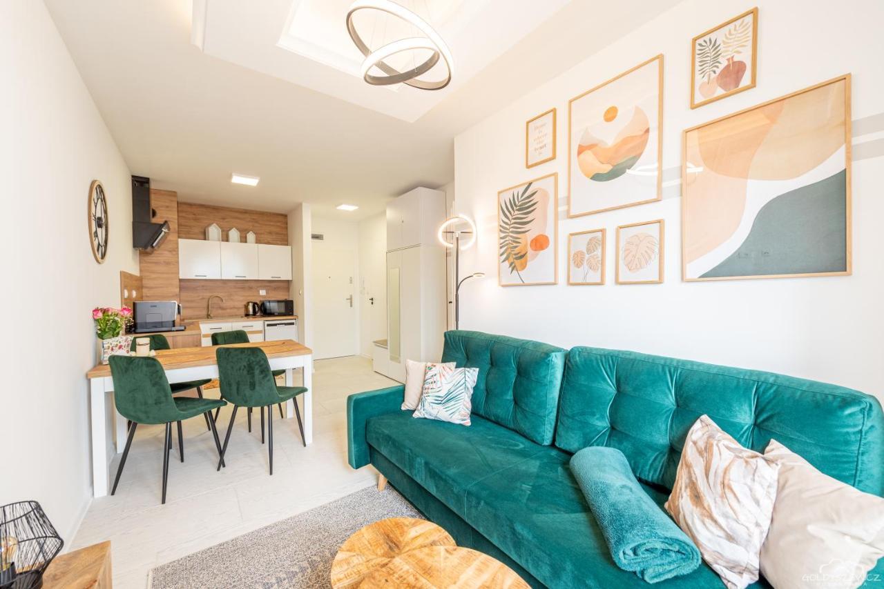 Horyzont Apartamenty - Kapitanski Mostek- Blisko Portu- Sniadania Kolobrzeg Ngoại thất bức ảnh