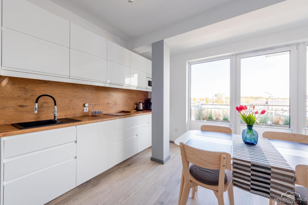 Horyzont Apartamenty - Kapitanski Mostek- Blisko Portu- Sniadania Kolobrzeg Ngoại thất bức ảnh