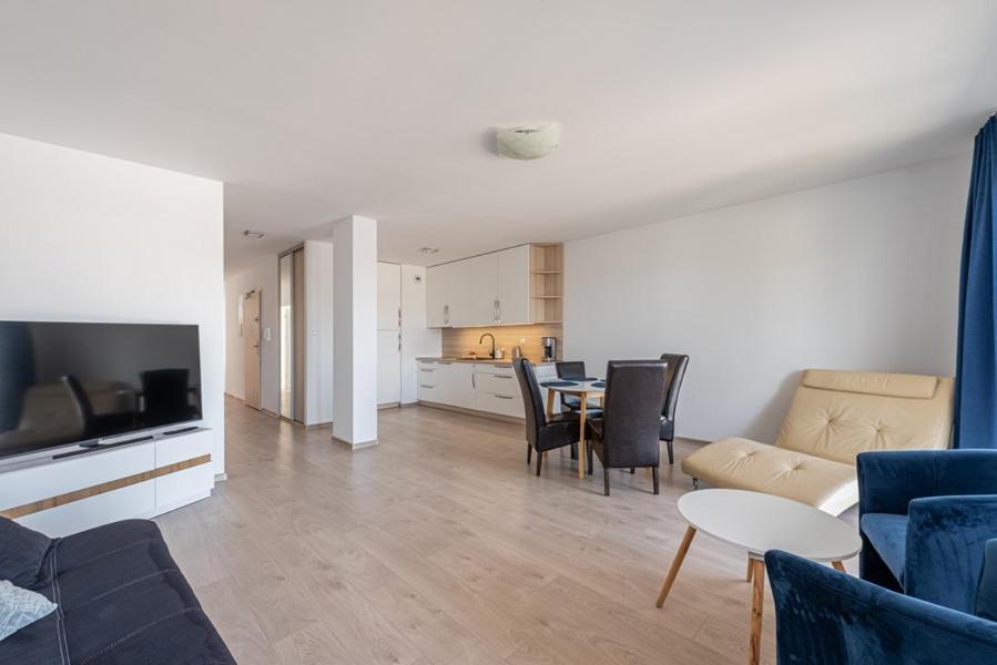 Horyzont Apartamenty - Kapitanski Mostek- Blisko Portu- Sniadania Kolobrzeg Ngoại thất bức ảnh