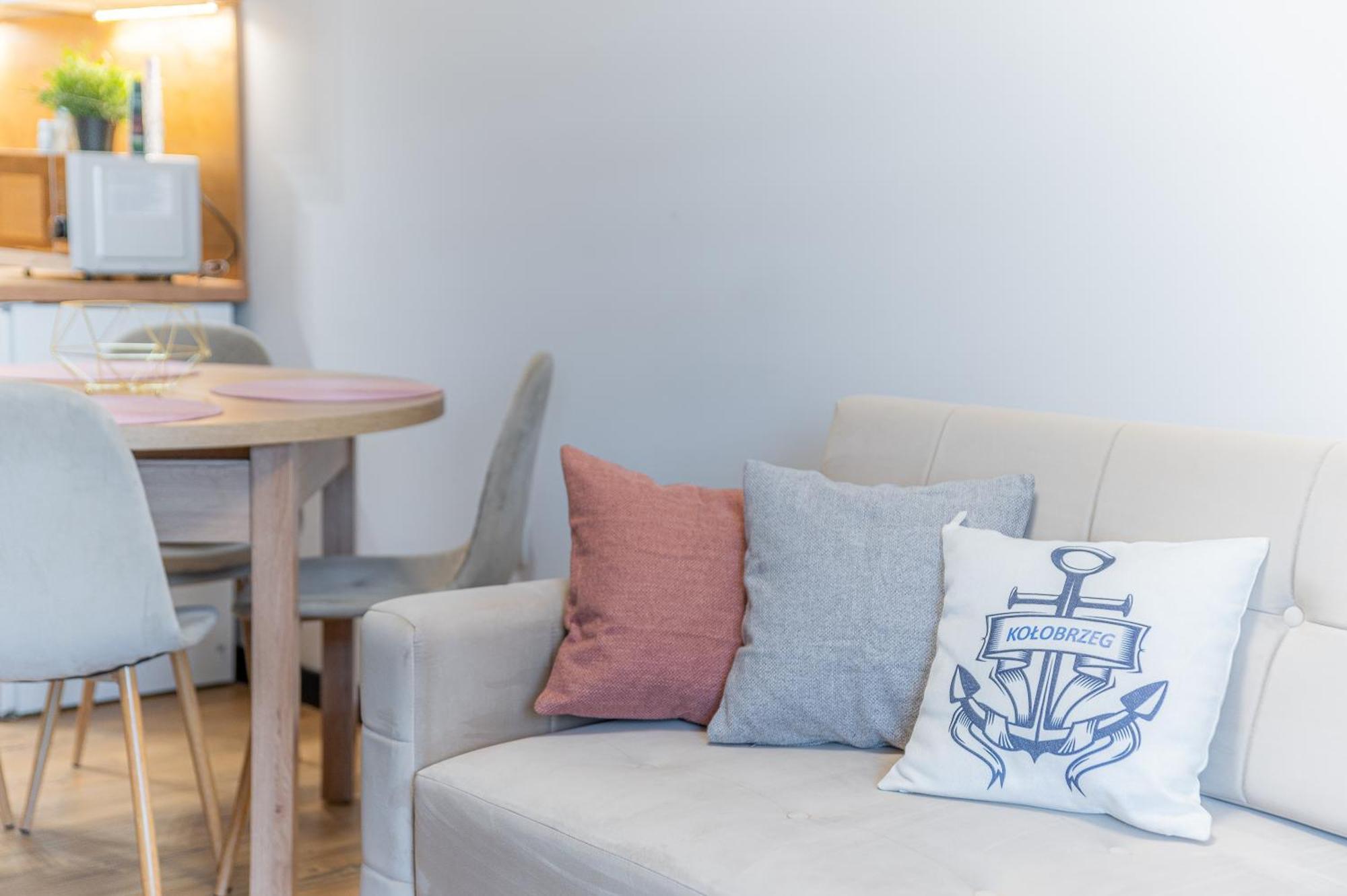 Horyzont Apartamenty - Kapitanski Mostek- Blisko Portu- Sniadania Kolobrzeg Ngoại thất bức ảnh